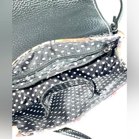 Sydney Love Unique Printed Design Faux Pebbled  Leather Small Crossbody - Picture 5 of 12